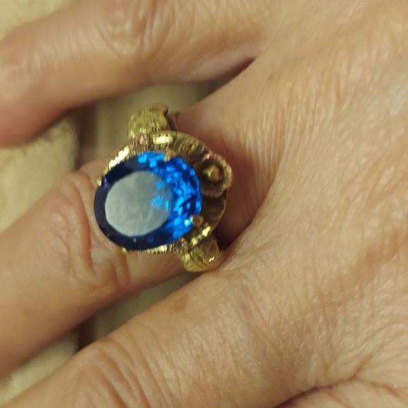 FINAL SALE 14K gold blue stone ring - Picture 1 of 7